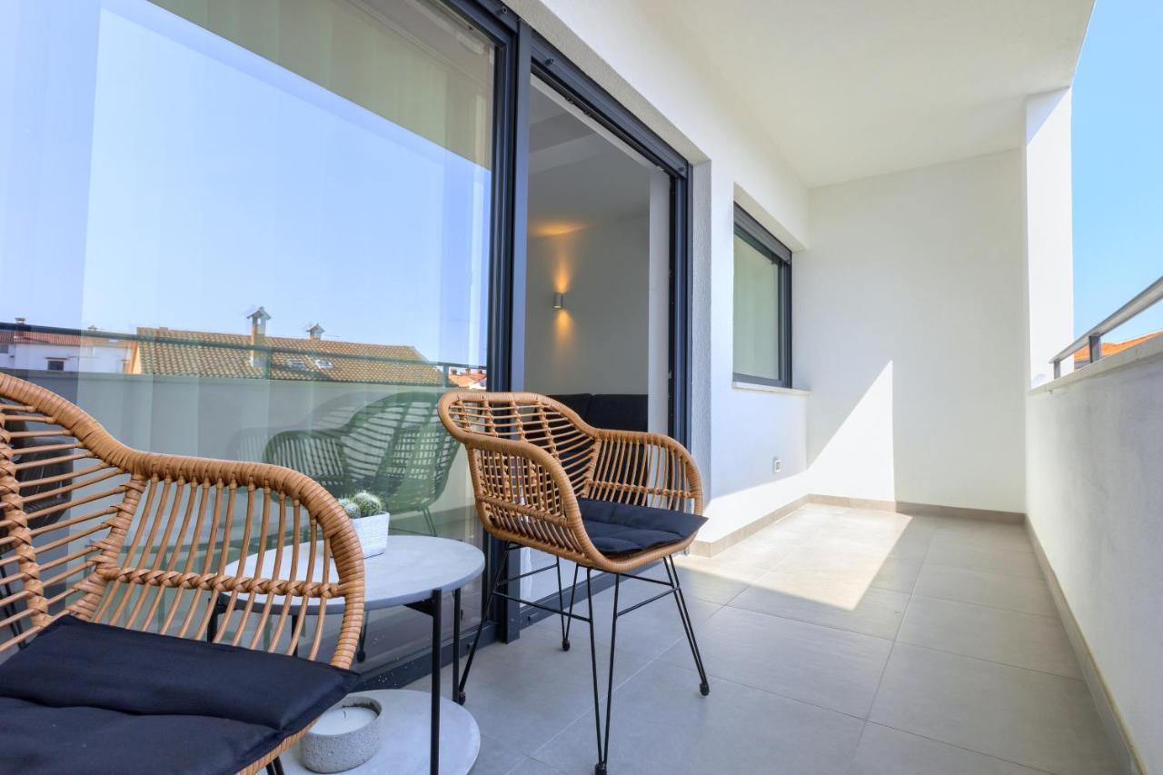 Apartments La Scogliera ロヴィニ エクステリア 写真