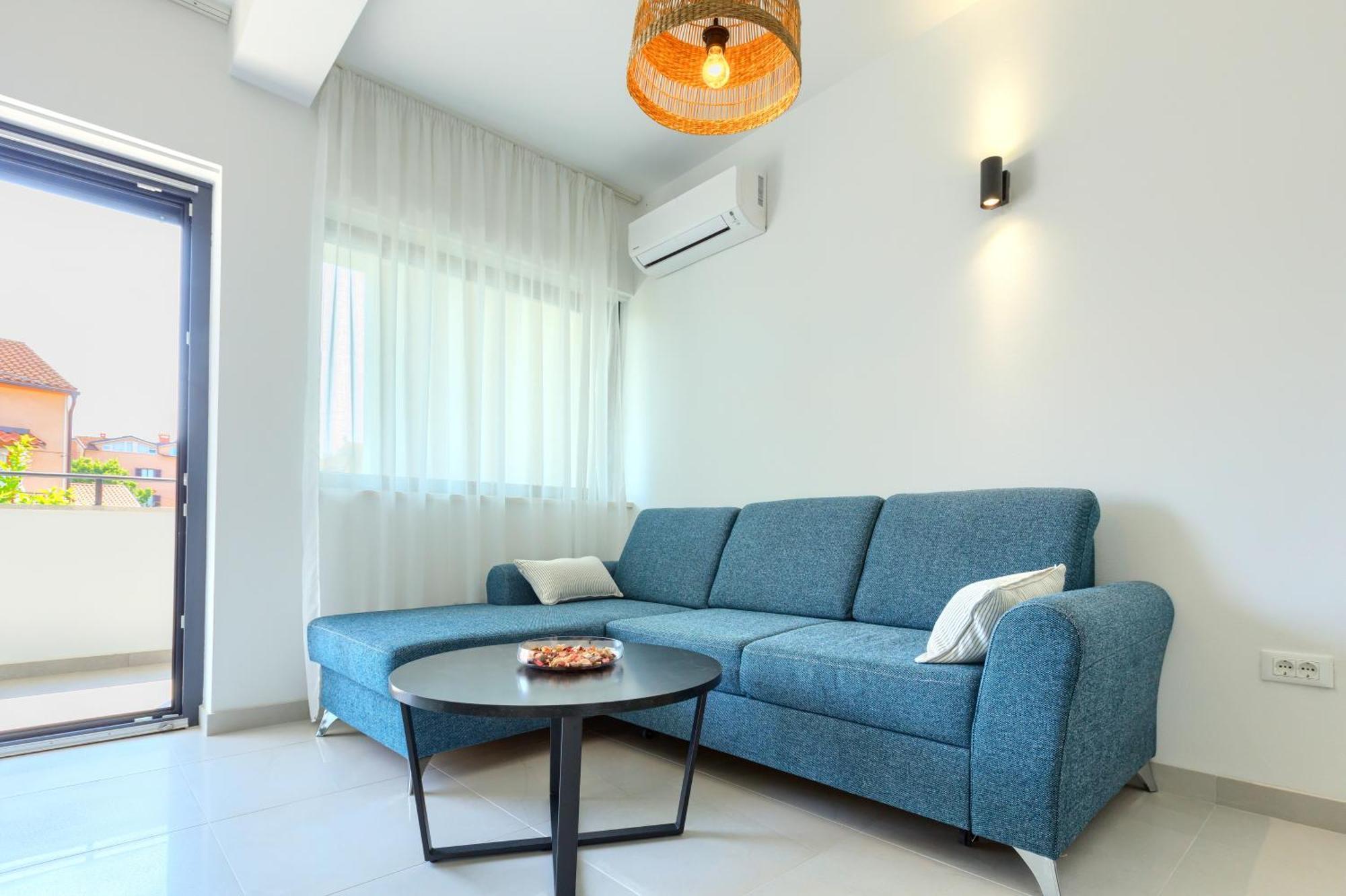 Apartments La Scogliera ロヴィニ 部屋 写真