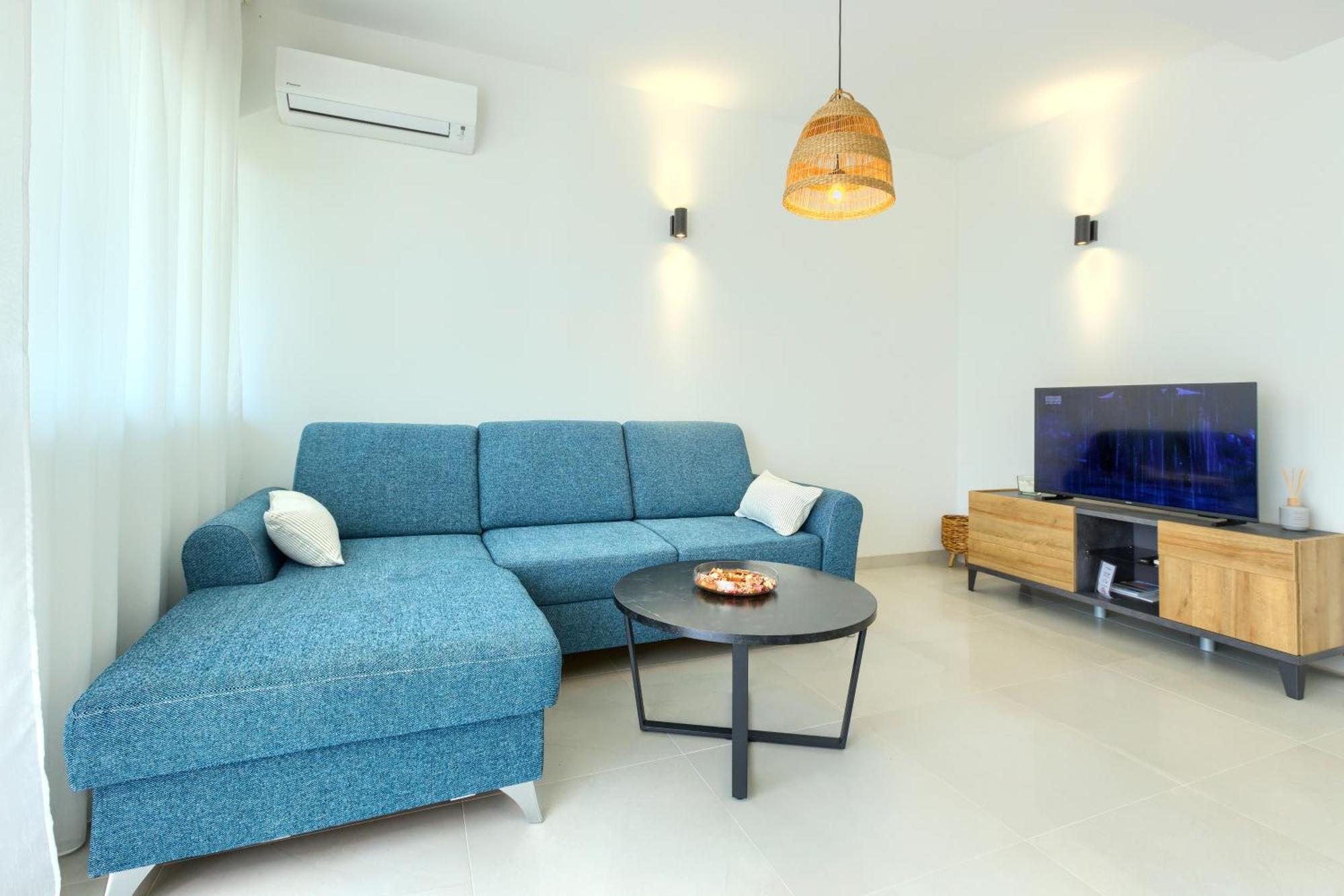 Apartments La Scogliera ロヴィニ 部屋 写真