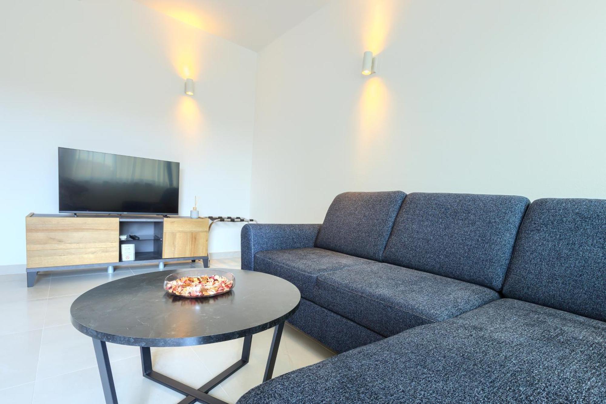 Apartments La Scogliera ロヴィニ 部屋 写真